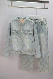 Picture of LV Sweater Suits _SKULVsz46-52M-2XLqqtxM005M00441221